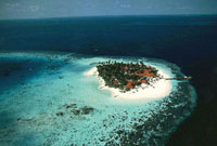 Isole Maldive Athuruga atollo di Ari Sud vista dall'alto