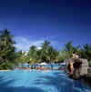 sunpool.jpg (27467 byte)