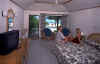 sunroom.jpg (20756 byte)