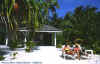 vilamendhoo_room_front.jpg (27447 byte)