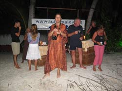 isole maldive fotografie informazioni consigli utili bathala resort isola di bathalaa atollo di ari nord by Claudia&Dario di www.tuttomaldive.it gruppo novembre 2006
