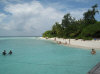 isole maldive fotografie spiaggia sud-ovest informazioni consigli utili bathala resort isola di bathalaa atollo di ari nord by Claudia&Dario di www.tuttomaldive.it gruppo novembre 2006