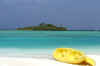 Le foto, il racconto e i consigli utili del viaggio al dhonveli beach resort isola di kanuhuraa atollo di male nord nell'aprile 2004 Claudia&Dario di www.tuttomaldive.it