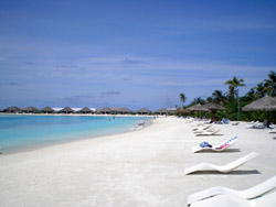 maldive fotografie informazioni consigli utili isole maldive dhonveli resort isola di kanu huraa atollo di male nord luglio 2006 by Riccardo, Mina e Bea
