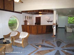 fotografie video informazioni notizie e consigli utili isole maldive eriyadu island resort isola di eriyadhoo atollo di male nord by Claudia&Dario di www.tuttomaldive.it gruppo luglio 2008