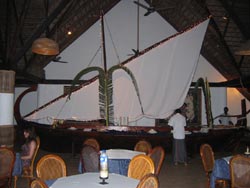 isole maldive fotografie video informazioni notizie e consigli utili moofushi resort isola di moofushi atollo di ari sud nel luglio 2007 by Paola Fabrizio con il gruppo tuttomaldive