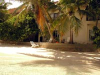 isole maldive foto photo informazioni consigli utili ranveli resort isola di viligilivaru atollo di ari sud by Sara&Manilo ottobre 2004