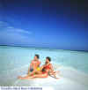 Eriyadhu_beach_couple.jpg (27759 byte)