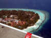 isole Maldive gennaio 2003 Twin Island resort isola di Maafushivaru atollo di Ari sud by Lalla&Stefano : vista dall'alto
