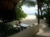 bathala_bungalow spiaggia.jpg (71481 byte)