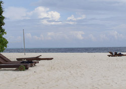 isole maldive fotografie dell'isola di bathala informazioni consigli utili bathala resort isola di bathalaa atollo di ari nord nel dicembre 2006 by Laura&C con il gruppo TuttoMaldive.it