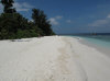 isole maldive fotografie spiaggia nord-est informazioni consigli utili bathala resort isola di bathalaa atollo di ari nord by Claudia&Dario di www.tuttomaldive.it gruppo novembre 2006