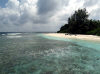 isole maldive fotografie spiaggia nord-est informazioni consigli utili bathala resort isola di bathalaa atollo di ari nord by Claudia&Dario di www.tuttomaldive.it gruppo novembre 2006