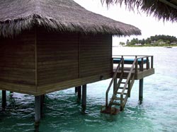fotografie video informazioni consigli utili offerte viaggio isole maldive bodu huraa island resort isola di boduhuraa atollo di male sud  luglio 2007 Luciano Francesca Silvia Giulia