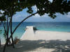 isole maldive foto informazioni consigli utili dhiggiri sea club isola di dhiggiri atollo di felidhoo giugno 2005 by Silvia&Gianluca : spiaggia