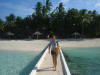 isole maldive foto informazioni consigli utili dhiggiri sea club isola di dhiggiri atollo di felidhoo giugno 2005 by Silvia&Gianluca : pontile