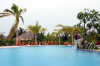 foto gallery piscina e tennis informazioni consigli utili isole maldive dhonveli resort isola di kanu huraa atollo di male nord maggio 2004 by Claudia&Dario di www.tuttomaldive.it