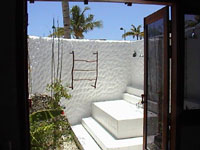 foto photo informazioni consigli utili isole maldive dhonveli resort isola di kanu huraa atollo di male nord aprile 2005 by Marina Silvia Paola e Stefano
