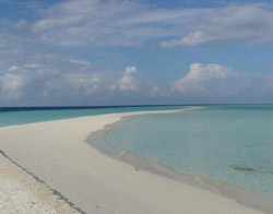 fotografia lingua di sabbia - isole maldive fotografie video informazioni notizie consigli di viaggio maldive gangehi resort atollo di ari nord gennaio 2008 by Dani e Alssio (utente forum maldive alssio)