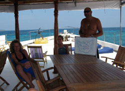 crociera maldive giulia boat isole maldive fotografie informazioni consigli barca giulia yacht boat tour operator seafari adventures gruppo tuttomaldive.it by Claudia&Dario di www.tuttomaldive.it febbraio 2007