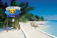 isole maldive le lamentele, disguidi, disservizi e i reclami di Mario nei confronti del tour operator Apitour in merito al soggiorno prenotato al villaggio di Alimatha nel gennaio 2005
