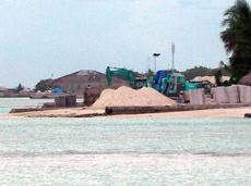 fotografie delle lamentele e dei disservizi subiti da Andrea ed Sabrina nei confronti del tour operator hotelplan per il viaggio presso il bodu huraa resort isola di boduhuraa atollo di male sud nell'ottobre 2006