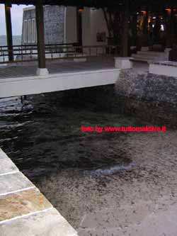 fotografie delle lamentele di Denise nei confronti del tour operator reliance per i disagi e i disservizi subiti in occasione del viaggio al club faru isola di farukolhufushi atollo di male nord nell'aprile 2006