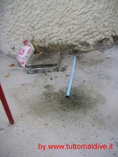 fotografie delle lamentele, disguidi, disservizi e i reclami dei disagi subiti da Alessandro Emanuela Giulia e Elena durante il viaggio al bathala island resort isola di bathalaa atollo di ari nord nell' agosto 2007 con il tour operator azemar
