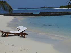 isole maldive fotografie delle lamentele, disguidi, disservizi e i reclami dei disagi subiti da Sara&Fabio nei confronti del tour operator hotelpan (tclub) per i disagi e i disservizi subiti  durante il viaggio  al maafushivaru island resort  isola di maafushivaru atollo di ari nel giugno 2006