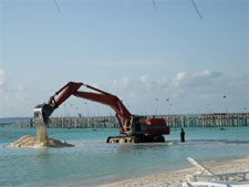 fotografie delle lamentele di Chiara nei confronti del tour operator sprintours per i disagi e i disservizi subiti in occasione del viaggio al vilu reef resort isola di meedhuffushi atollo di sud nilandhoo nell'agosto 2004
