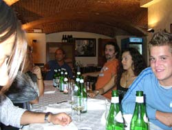 primo raduno degli amici di www.tuttomaldive.it con serata trascorsa a mangiare, bere e a parlare di viaggi alle isole maldive