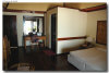 isole maldive foto beach bungalow informazioni consigli utili moofushi resort isola di moofushi atollo di ari sud con il gruppo di viaggio tuttomaldive nel luglio 2006 by Gabriela&Bruno utenti forum maldive Salomee e Gavriela uNachum