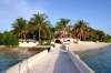 foto gallery pontile nika island resort isole maldive foto informazioni isola di kudafolhudhoo atollo di ari nord by Claudia&Dario di www.tuttomaldive.it