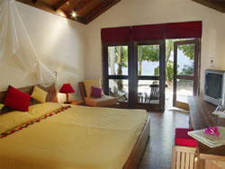 isole maldive fotografie informazioni consigli utili reethi beach resort isola di fonimagoodhoo atollo di baa by Paola&C aprile 2006