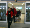 in diretta dalle maldive per www.tuttomaldive.it : syusy blady, patrizio roversi e la figlia zoe all'arrivo all'aeroporto di male